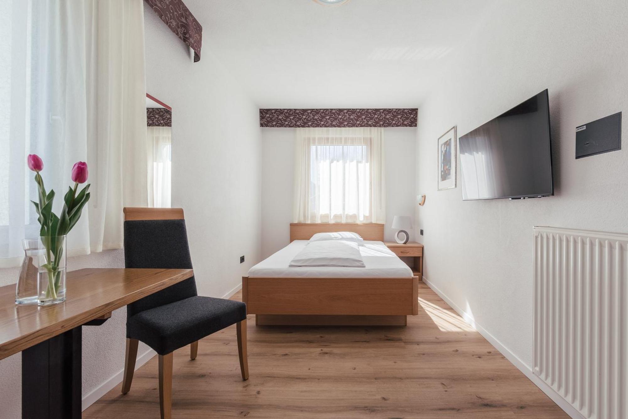Hotel Garni Sirmian Merano Luaran gambar